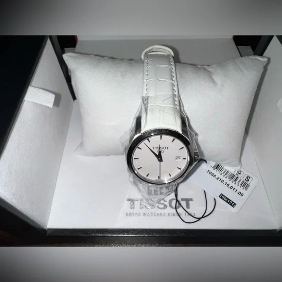 Tissot | Accessories | Tissot Womens Couturier Lady Analog  display picture 1